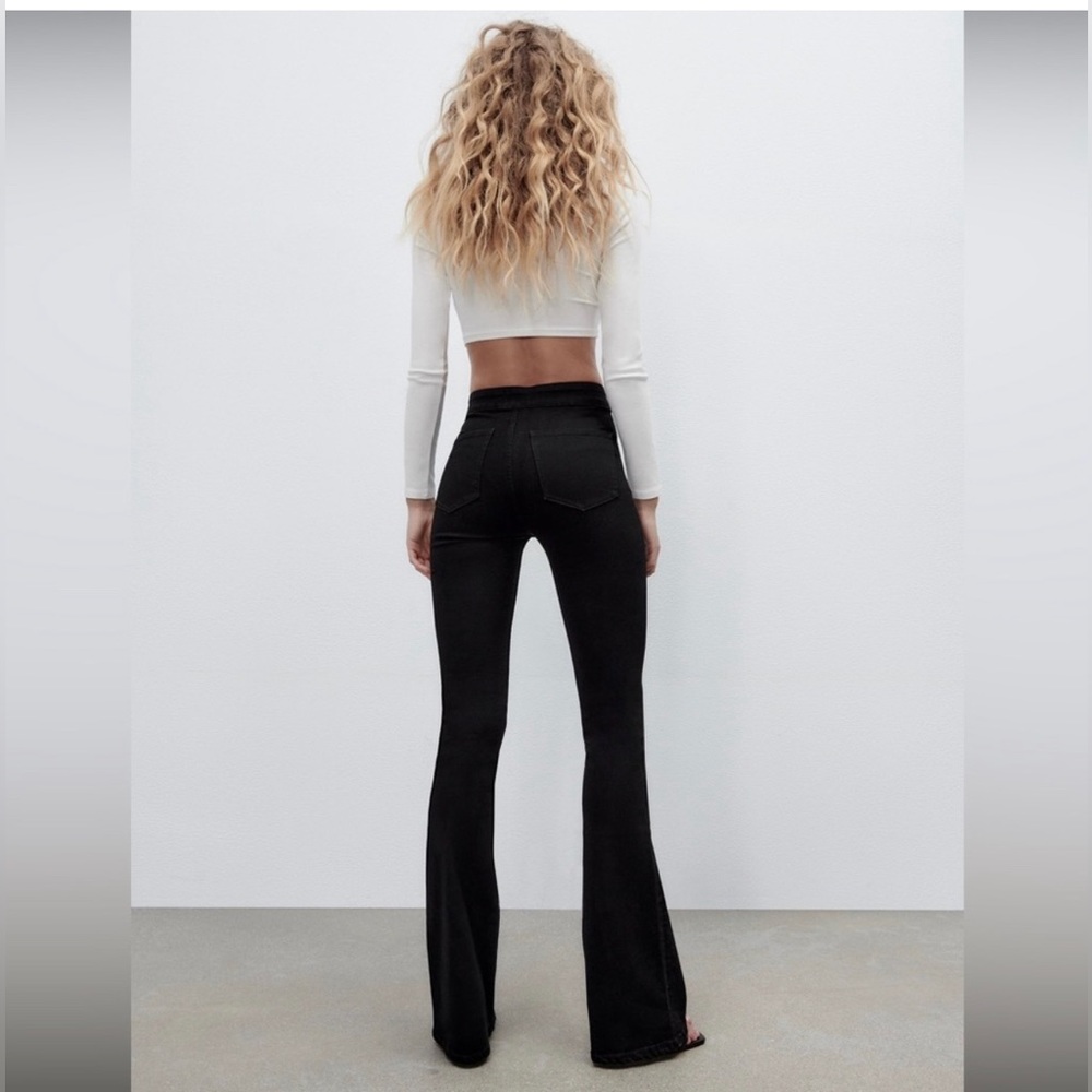 NWOT Zara Stretch Jeans - Black Flare - Size 2